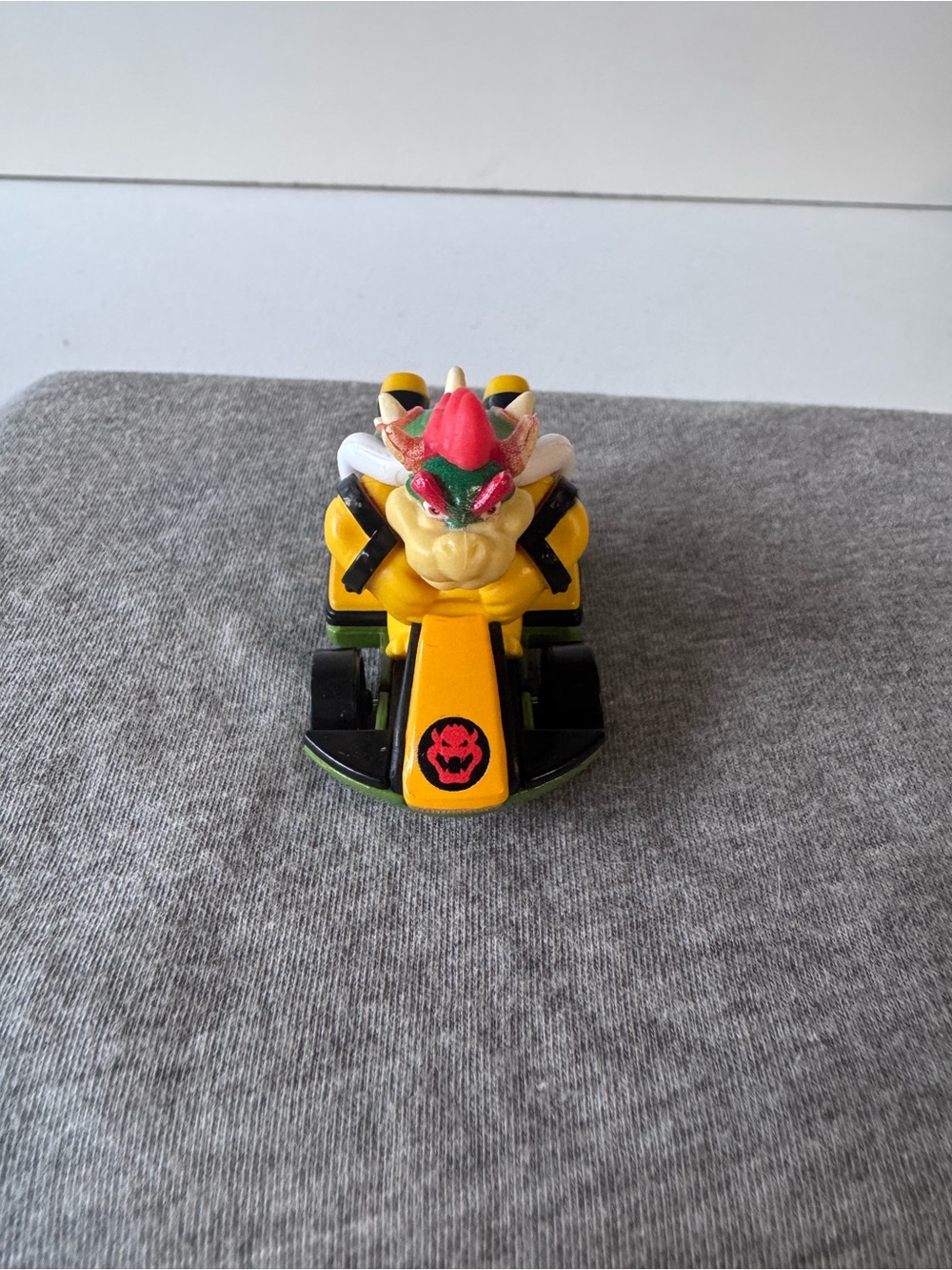 Hot Wheels Mario Kart Bowser Standard Kart Die-Cast Car 1:64 Scale Loose